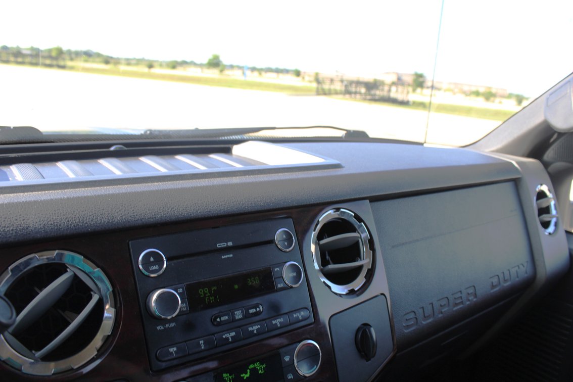 Image for 2010 Ford F250 Lariat Super Duty 4x4 Crew Cab Pickup (Seller: Lemons Auctioneers Company Truck) - Tomball, TX 77377