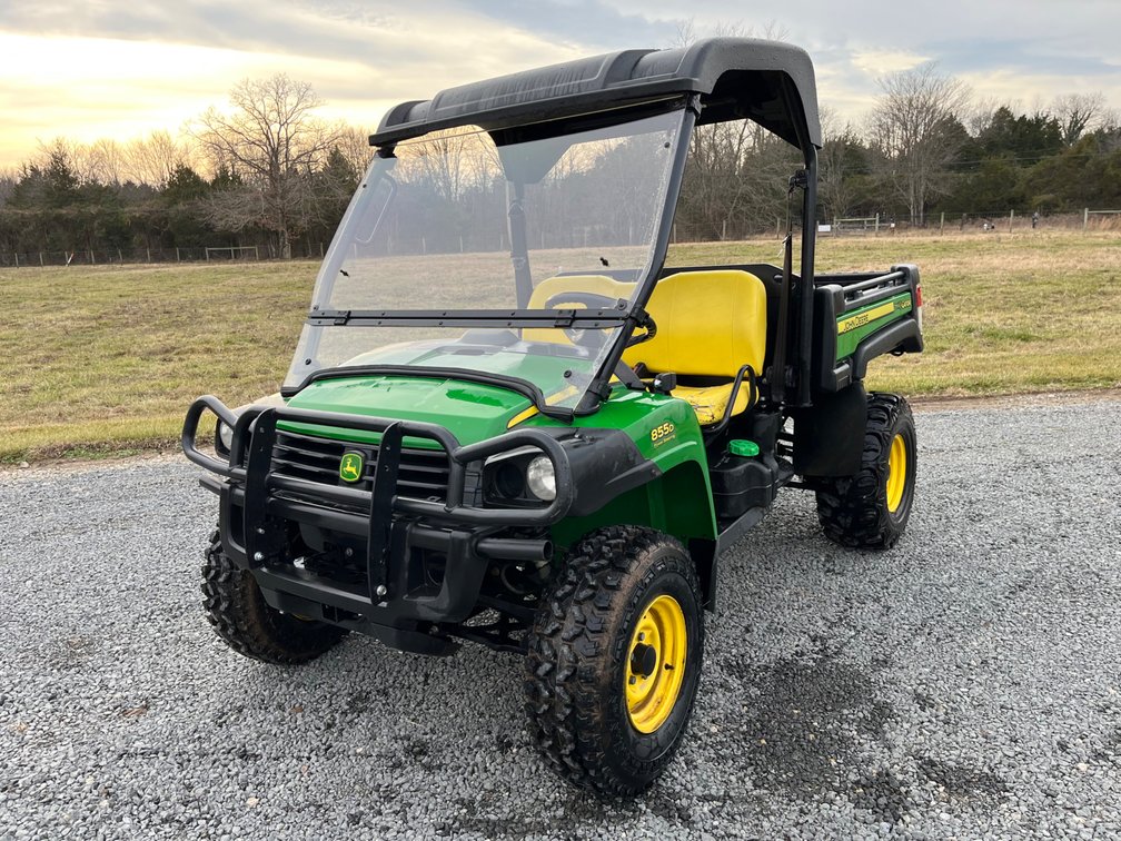 2017 John Deere 855D XUV Gator