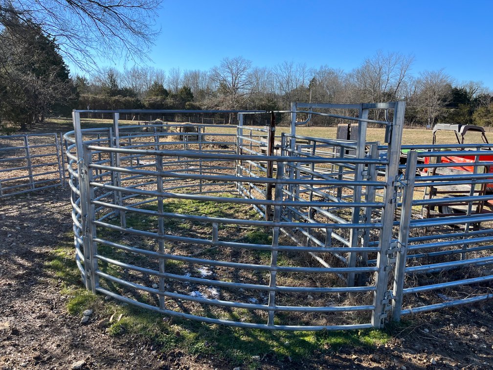 C & W Cattle Sweep With Alley