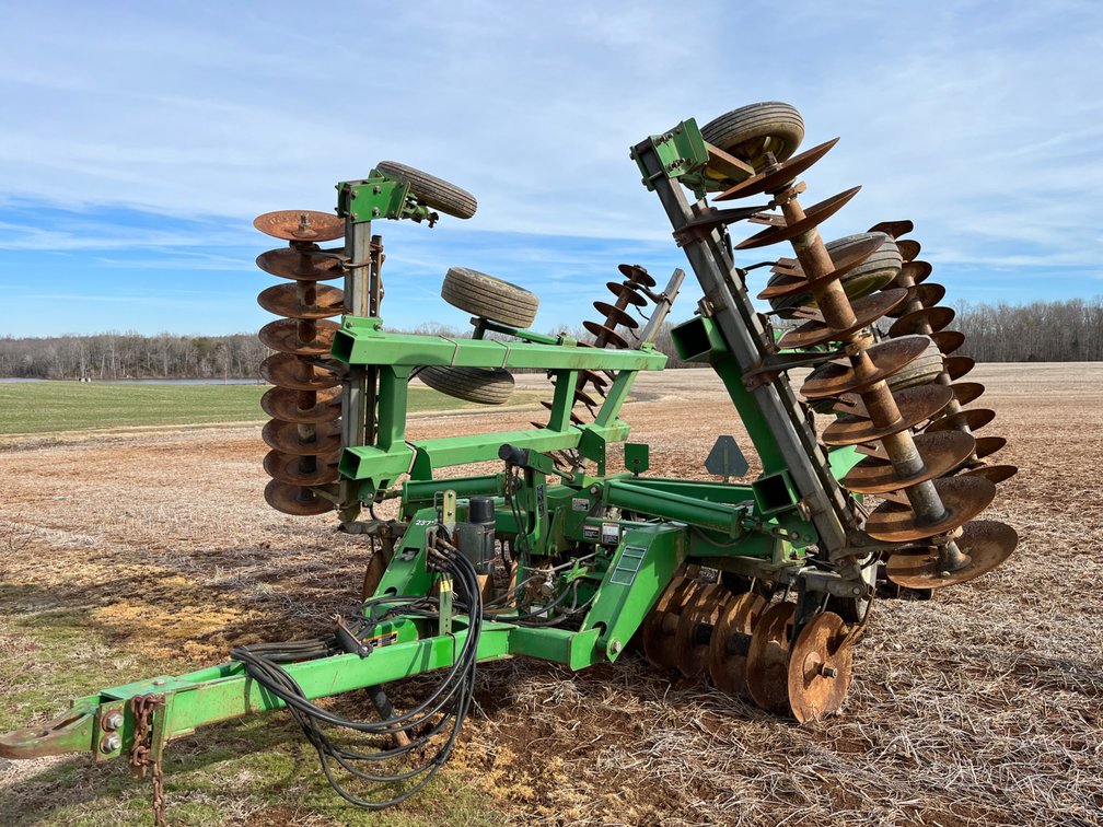 John Deere 637 Disc