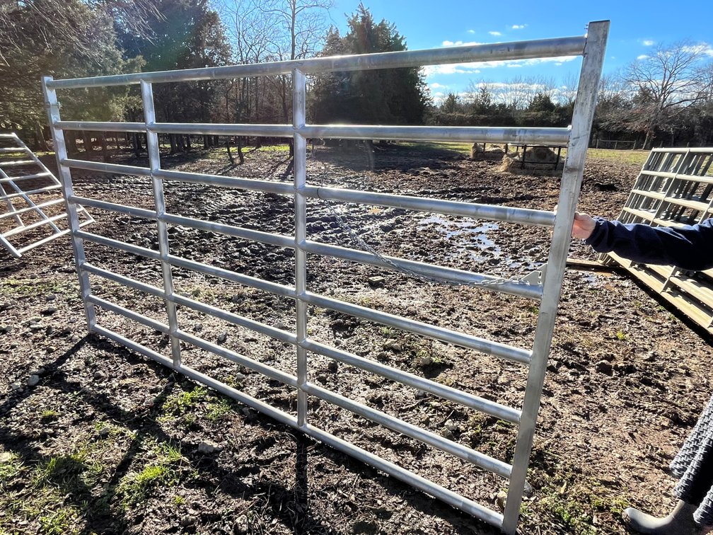 C & W Gate