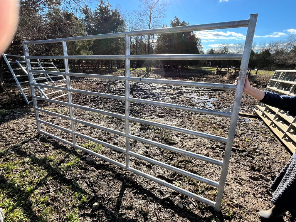 C & W Gate