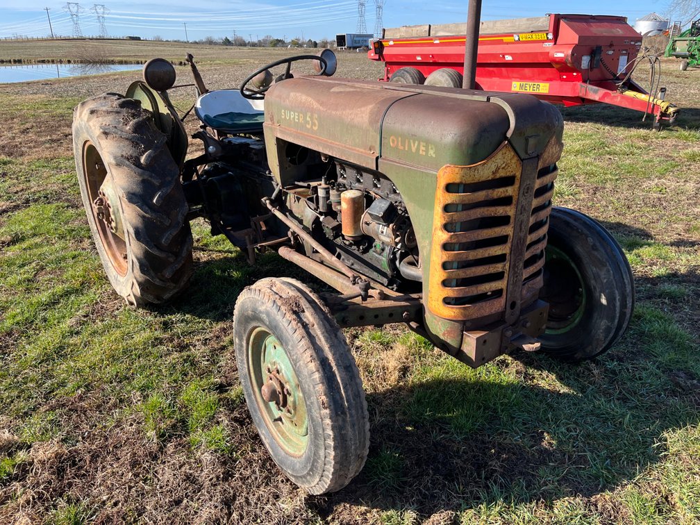 Super 55 Oliver Tractor