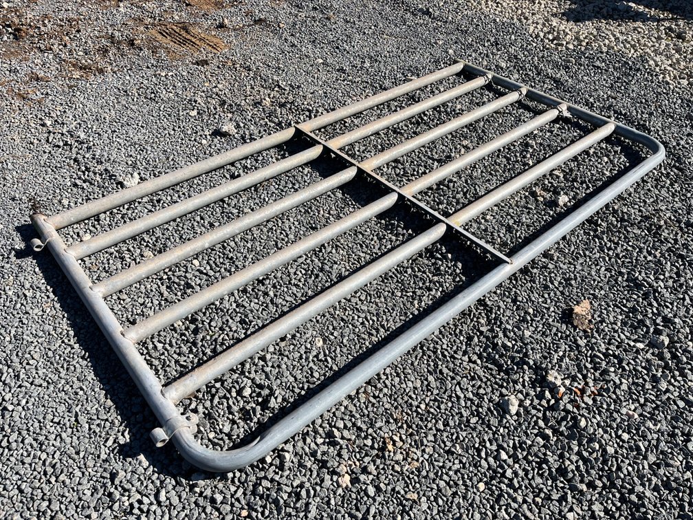C & W 8’ Gate