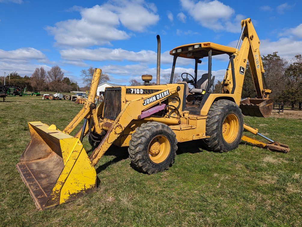 John Deere 710 D Backhoe