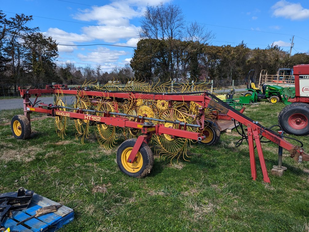 New Holland HT152 Wheel Rake