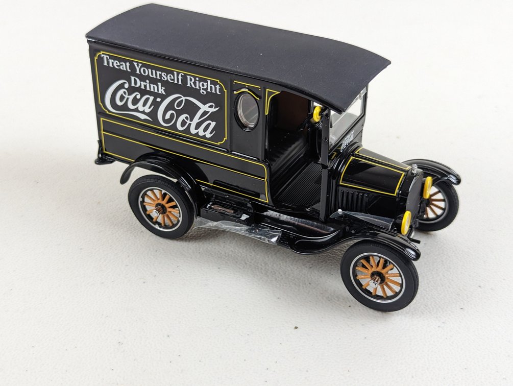 1925 Coca-Cola Delivery Truck
