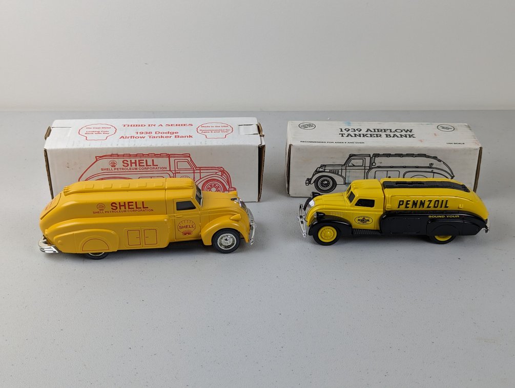 (2) Ertl Bank Trucks