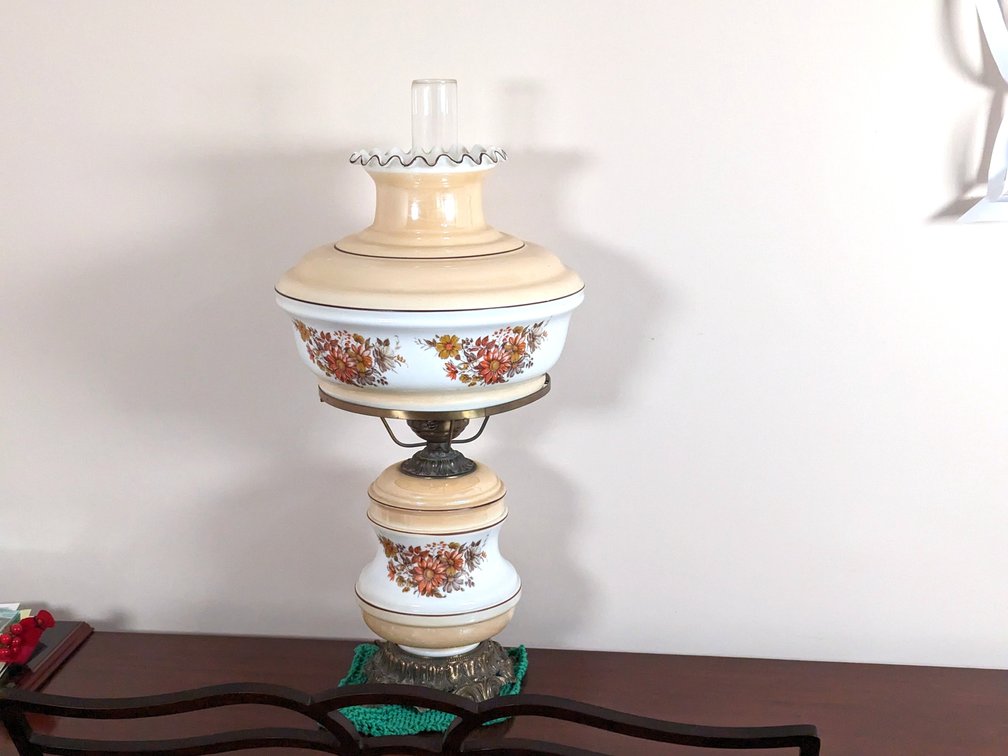 Plymouth Harlee Floral Lamp
