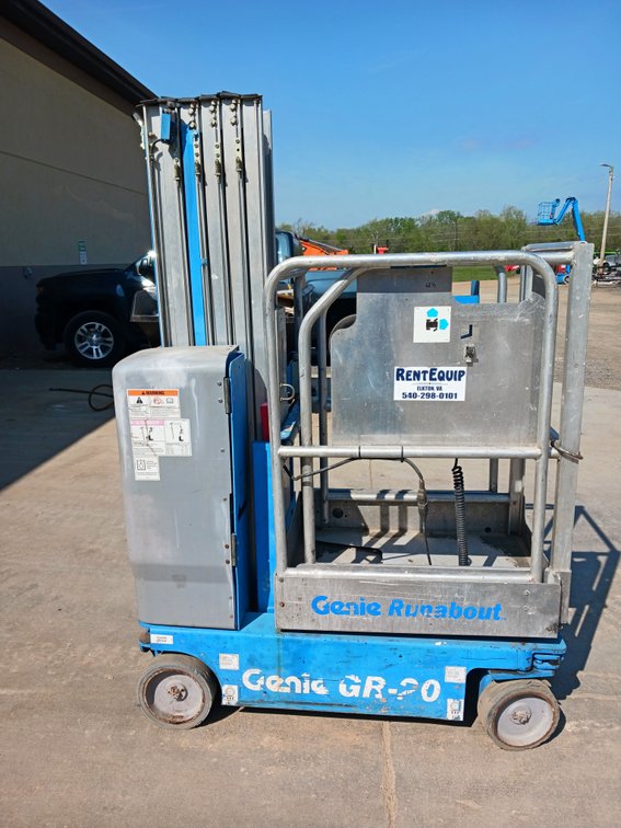 2012 Genie GR20 Personnel Lift