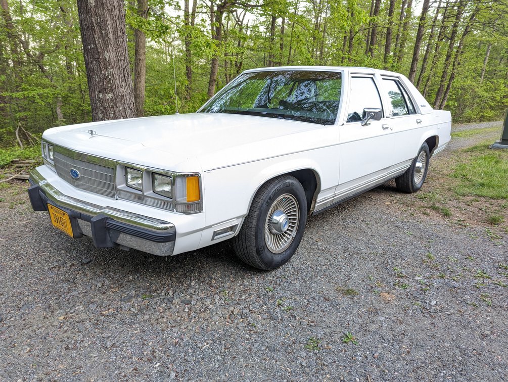 1991 Ford Crown Victoria LTD