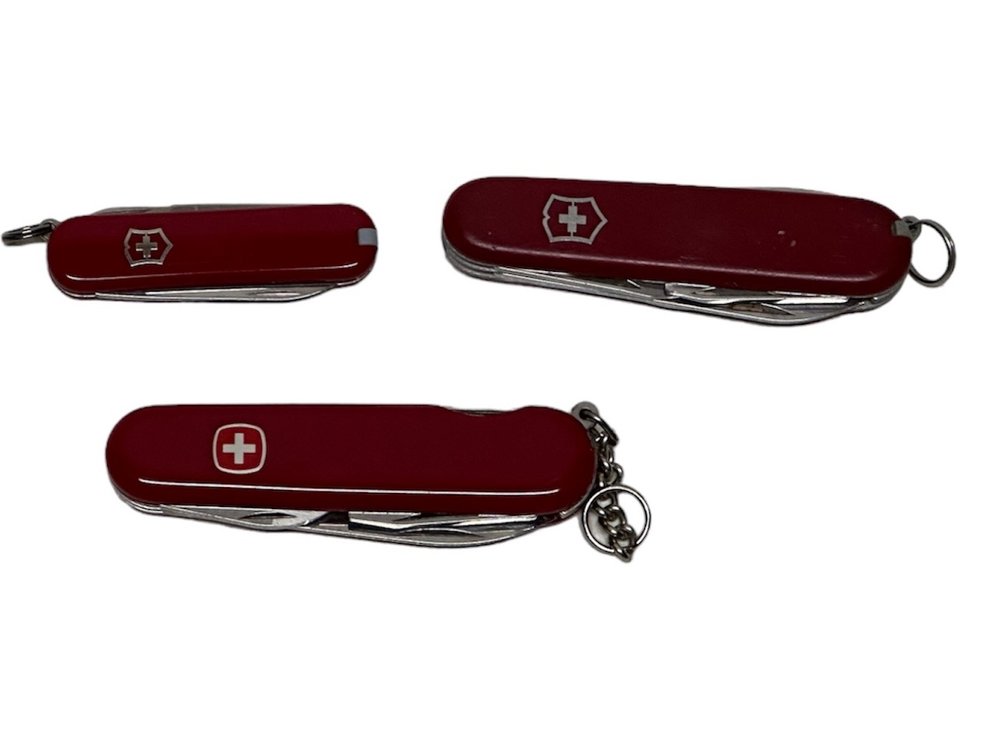 (3) Victorinox Swiss Army Folding Pocket Knives