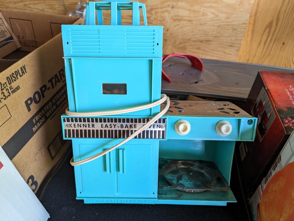 Image for Glenn and Joy Darnell Estate Auction