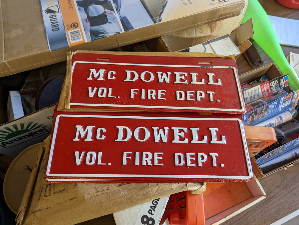 Image for Glenn and Joy Darnell Estate Auction