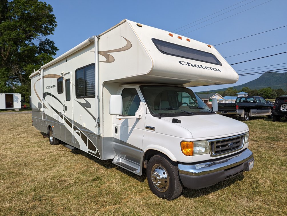 2006 Four Winds Chateau 31F Motorhome