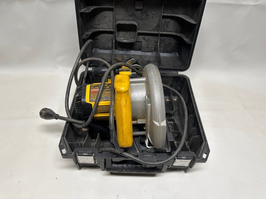 Dewalt 7-1/4” Circular Saw with Electric Brake