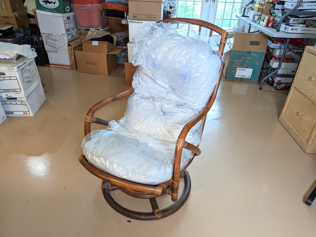 Rattan Swivel Rocker