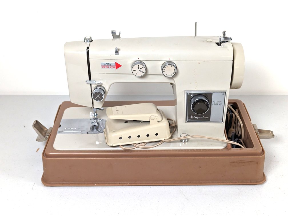 Wards Signature Sewing Machine 