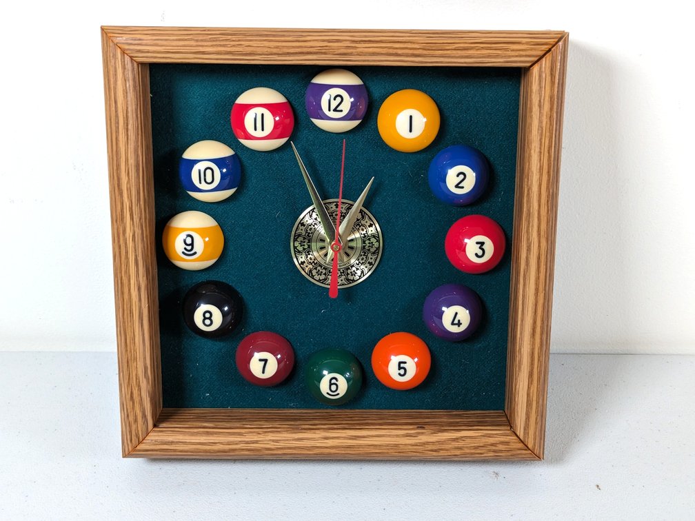 Pool Ball Clock