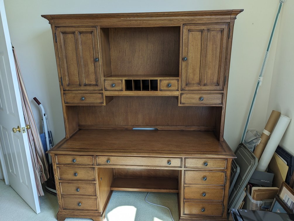 Desk With Hutch