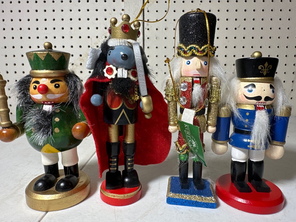 Wooden Nutcracker Collection 