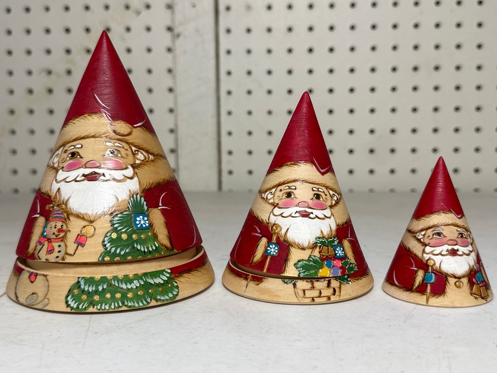 Pomahoba Signed Folk Art Nesting Pyramid Santa Doll Set 