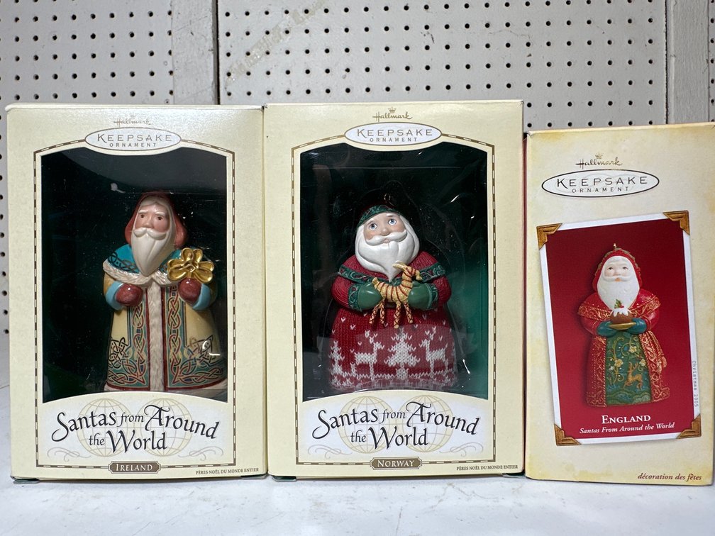 Hallmark Keepsakes Santas From Around the World