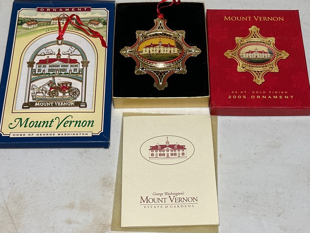 Mount Vernon Home of George Washington Collectible Ornaments 