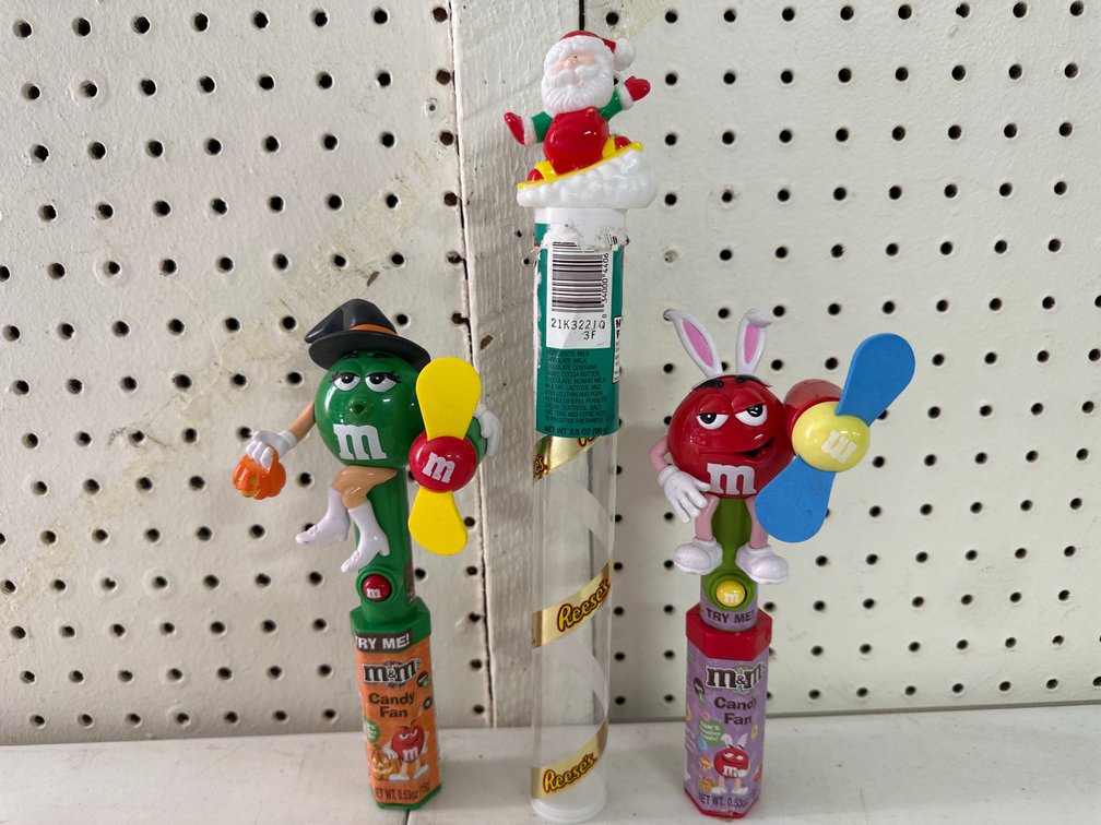 M&M and Santa Candy Dispenser and Fan Toys 