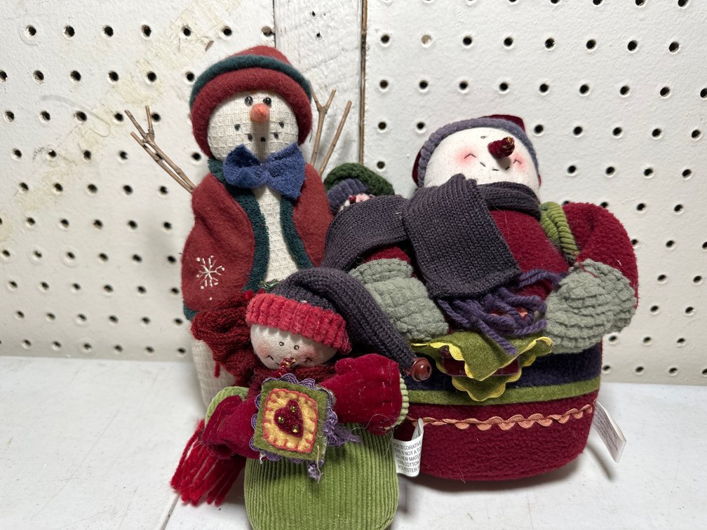 Sage County Mercantile Plush Snowman Family 