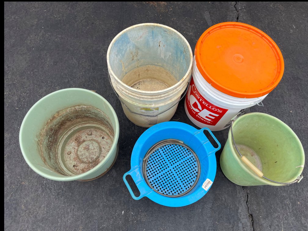 Four Buckets