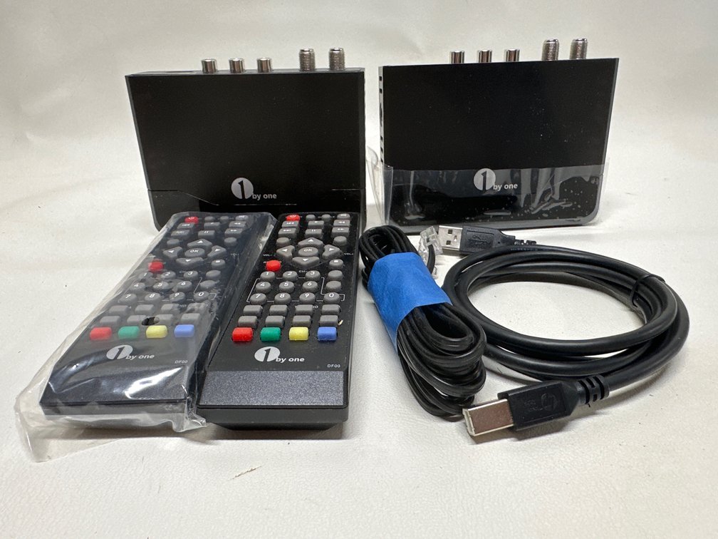 1by One  Digital Tv Converter Box Pair with Remote Control