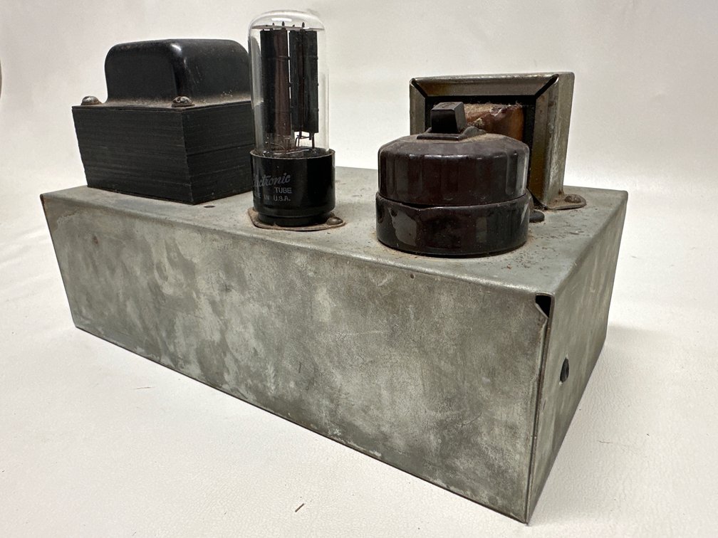 Vintage Electronic Tube Power Amplifier