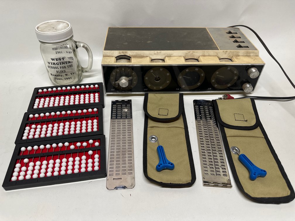 RARE RCA Model RZC375 Walnut Grain and Braille Accessories for the Visually Impaired