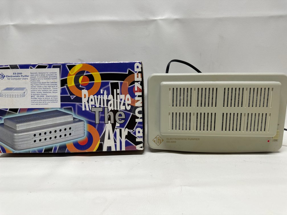 ES-2000 Electrostatic Purifier for Computer Users