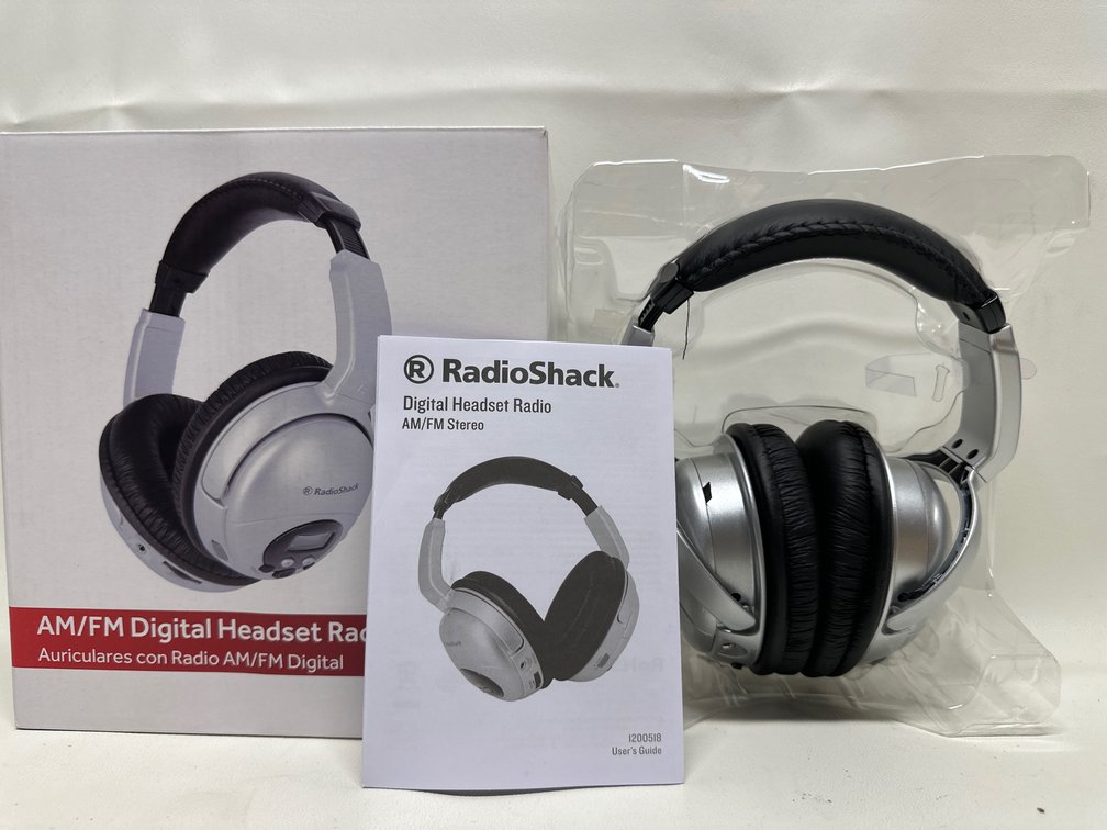 RadioShack AM/FM Stereo Headset Radio