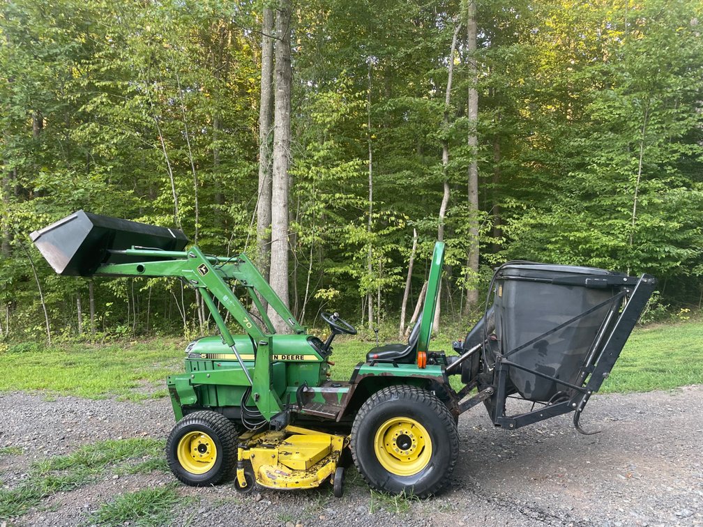 John Deere 855 Tractor with Loader