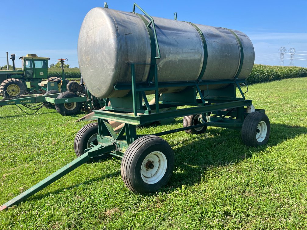 1000 Gallon Stainless Nurse Tank