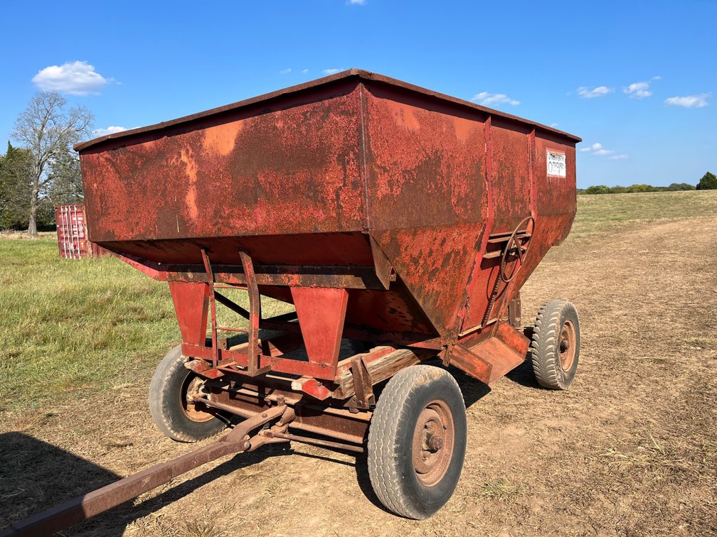 Unverferth Gravity Flow Wagon