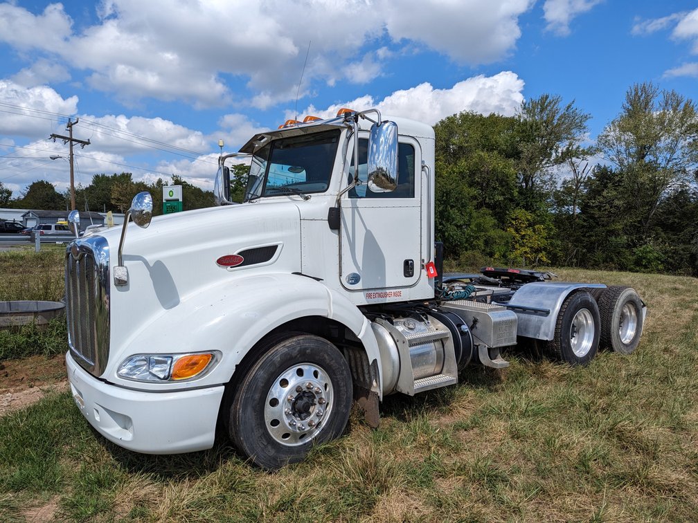 2013 Peterbilt 384