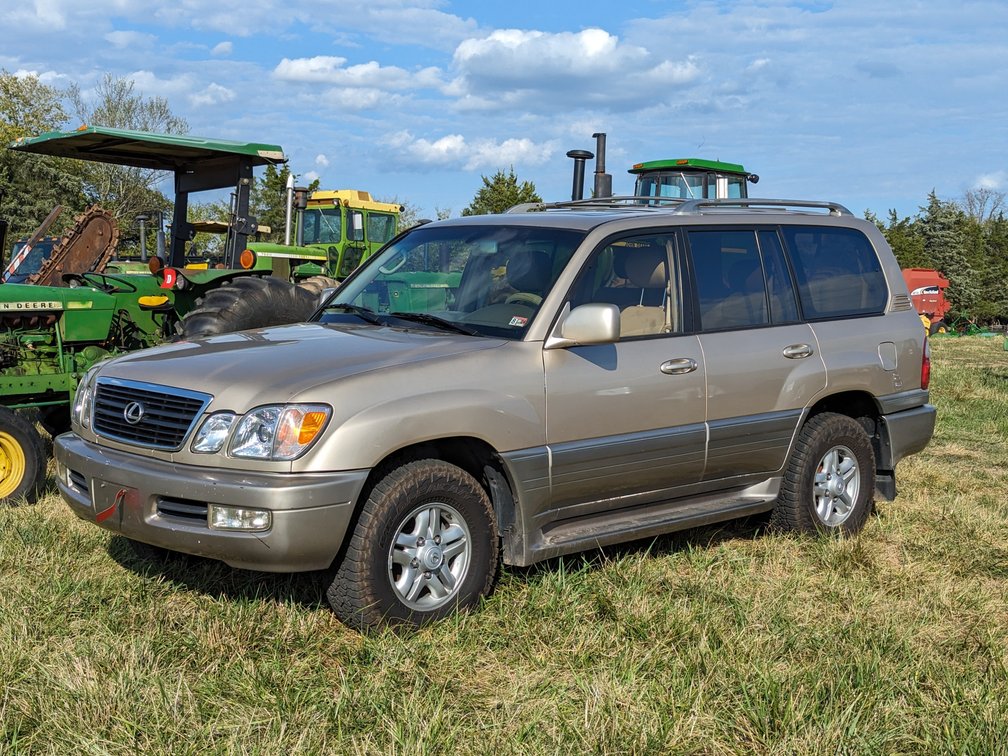 1999 Lexus LX 470 Sport Utility 