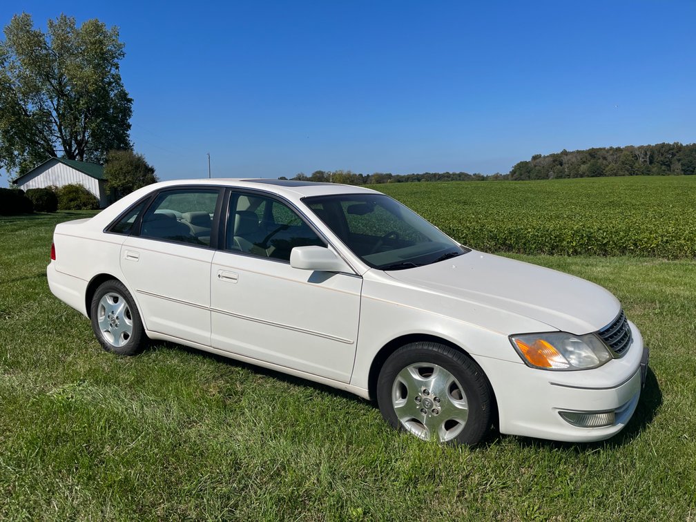 2003 Toyota Avalon XLS