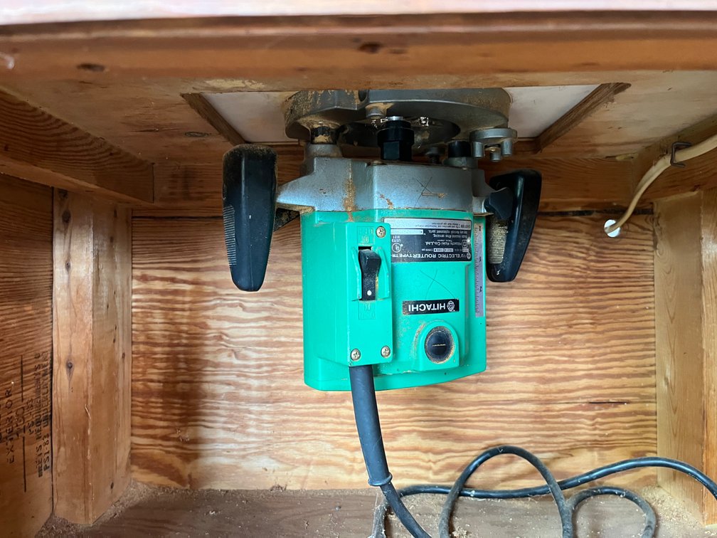 Hitachi Router, Table / Cabinet 