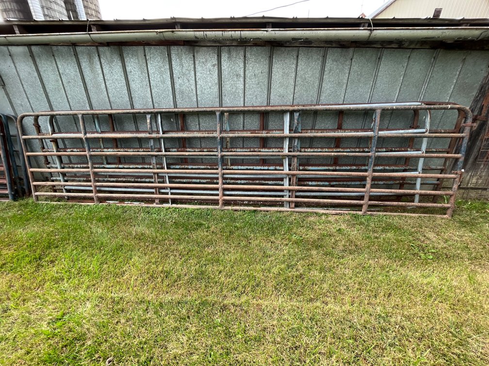 (4) Gates