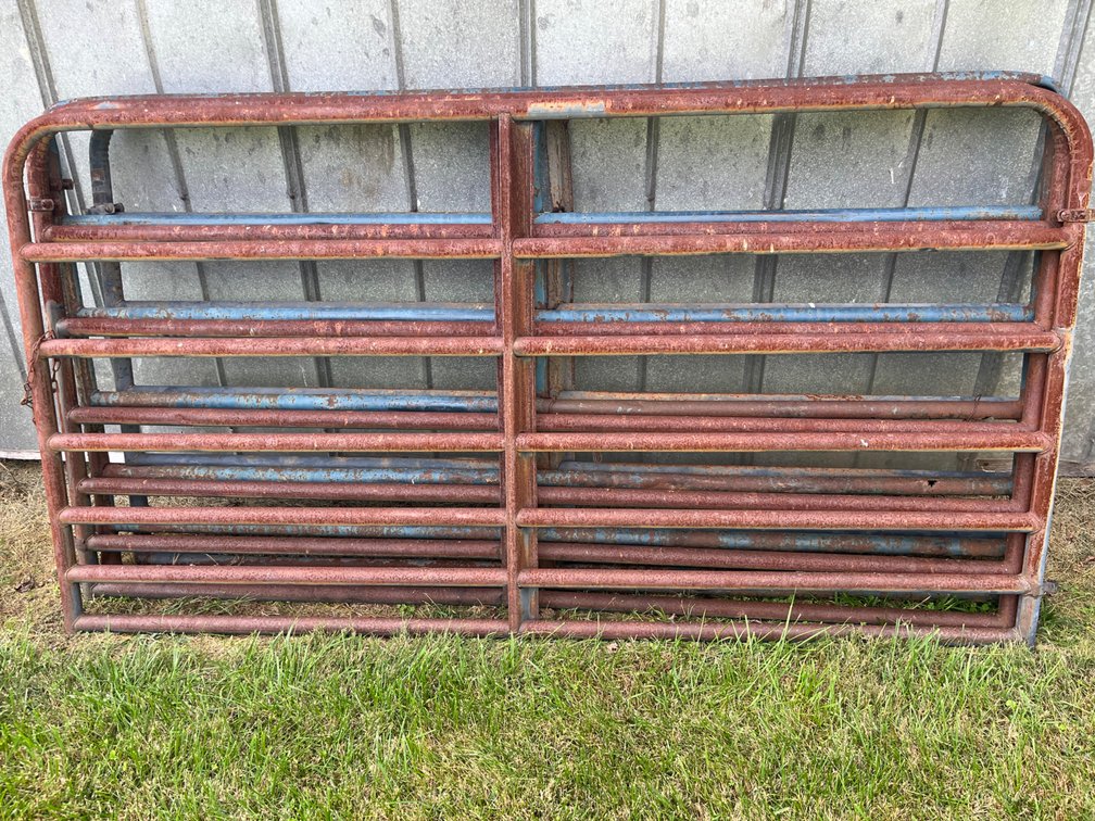 (4) 8’ Gates
