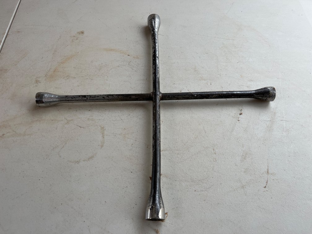 4 Way Lug Wrench 