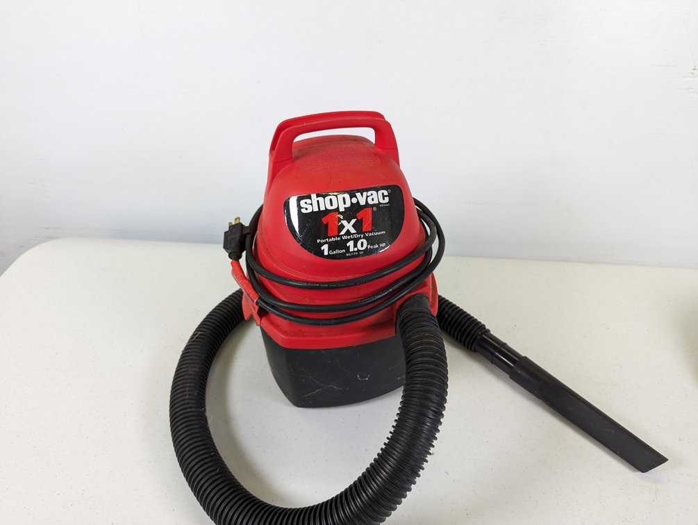1 Gallon Shop Vac