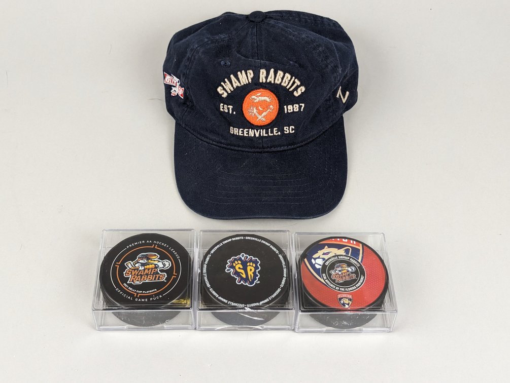 Greenville Swamp Rabbits Hockey Pucks And Hat