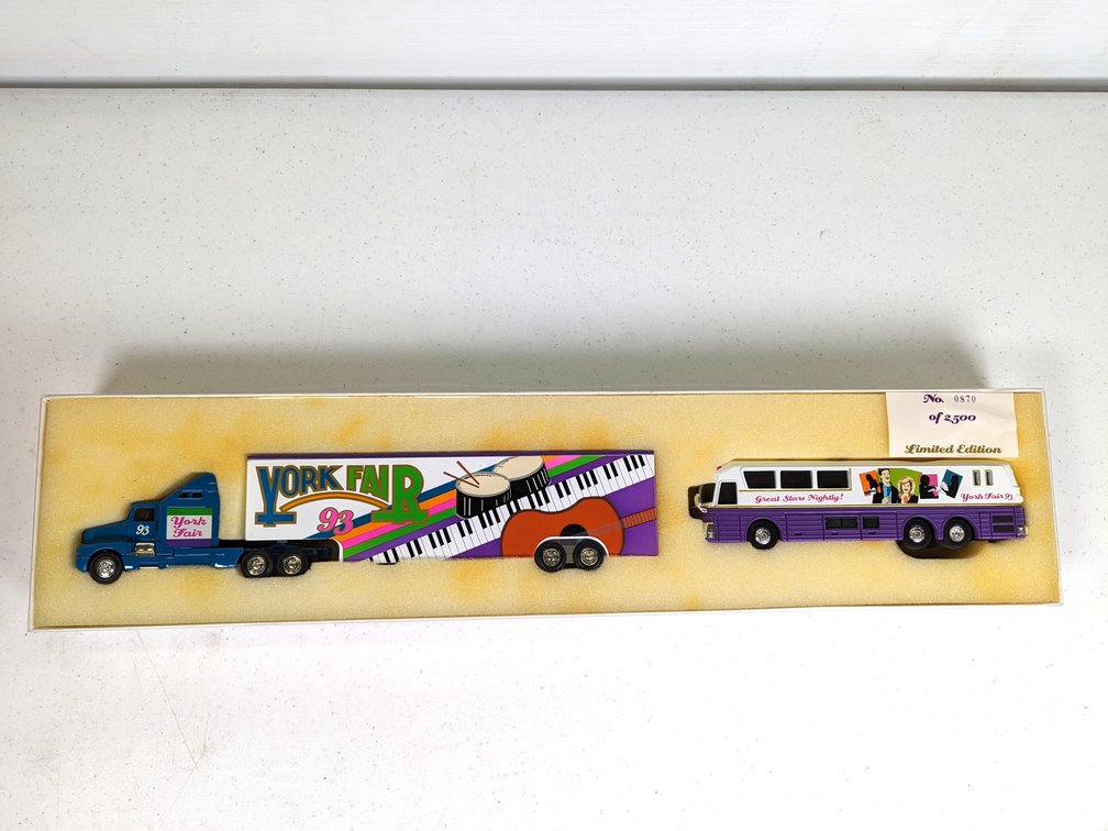 York Fair 1993 Collectible Truck And Bus