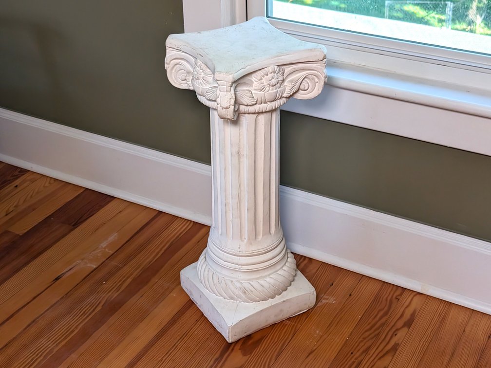 Pedestal 